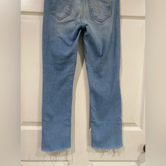 MOTHER The Insider Crop Step Fray Jeans In Limited Edition Wash Denim Size 24 - Picture 11 of 15
